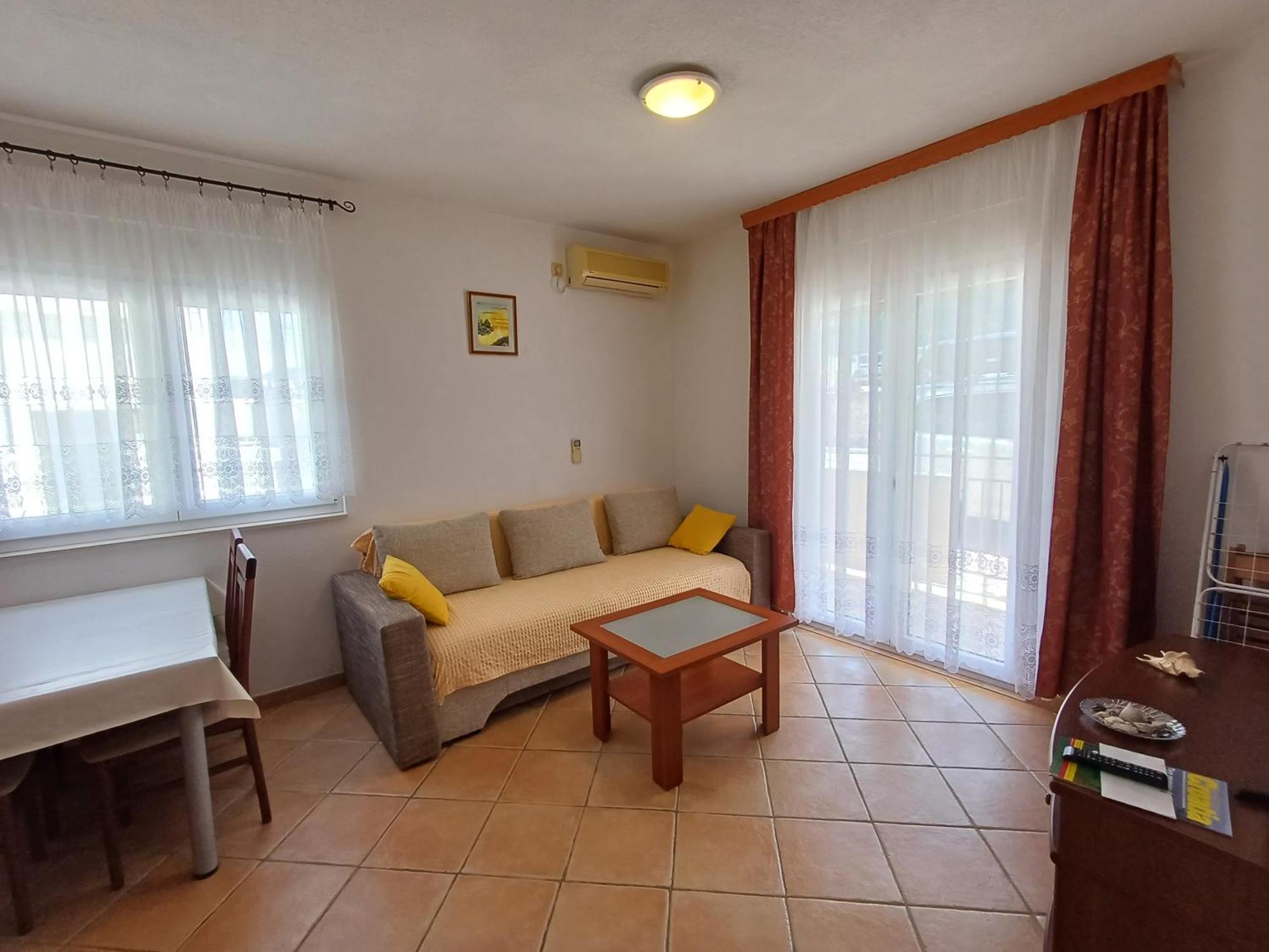 Apartman Dm Trogir Bagian luar foto